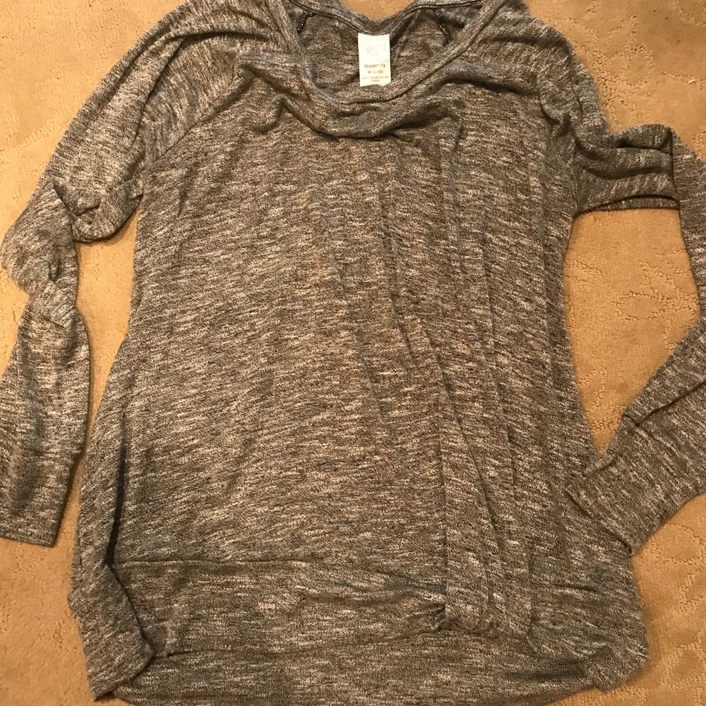 Entire lot of maternity clothes